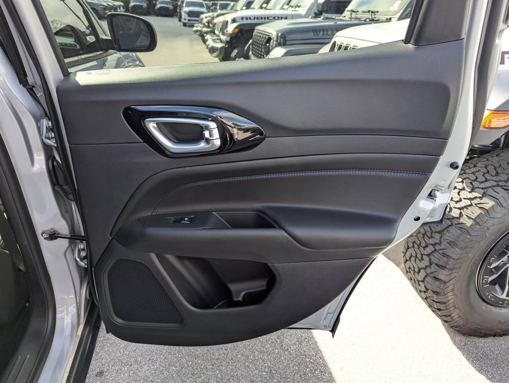 New 2026 Jeep Compass Latitude AWD/4WD image 31