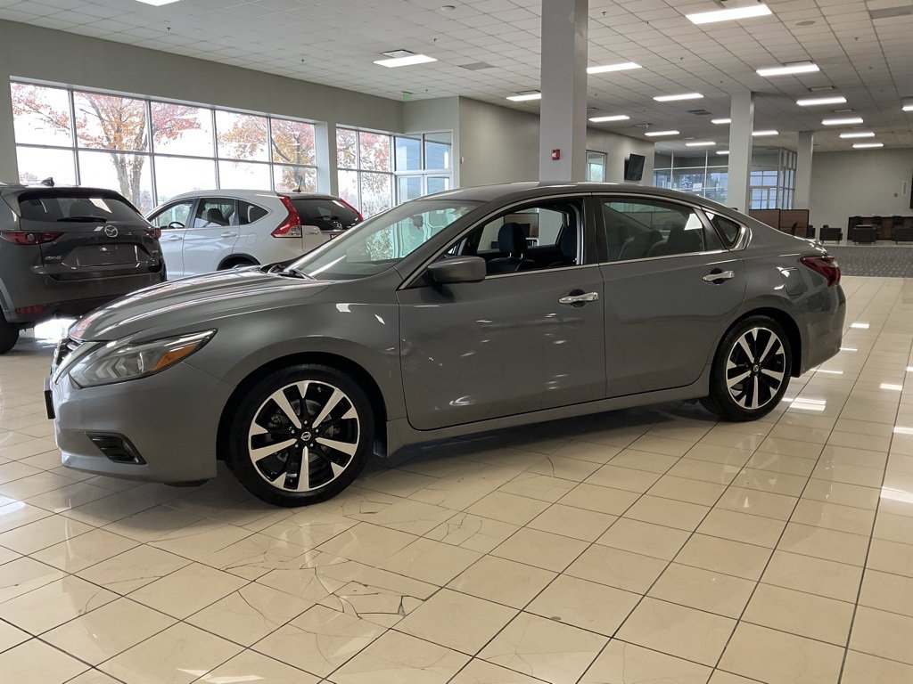 Used 2018 Nissan Altima 2.5 SR image 3