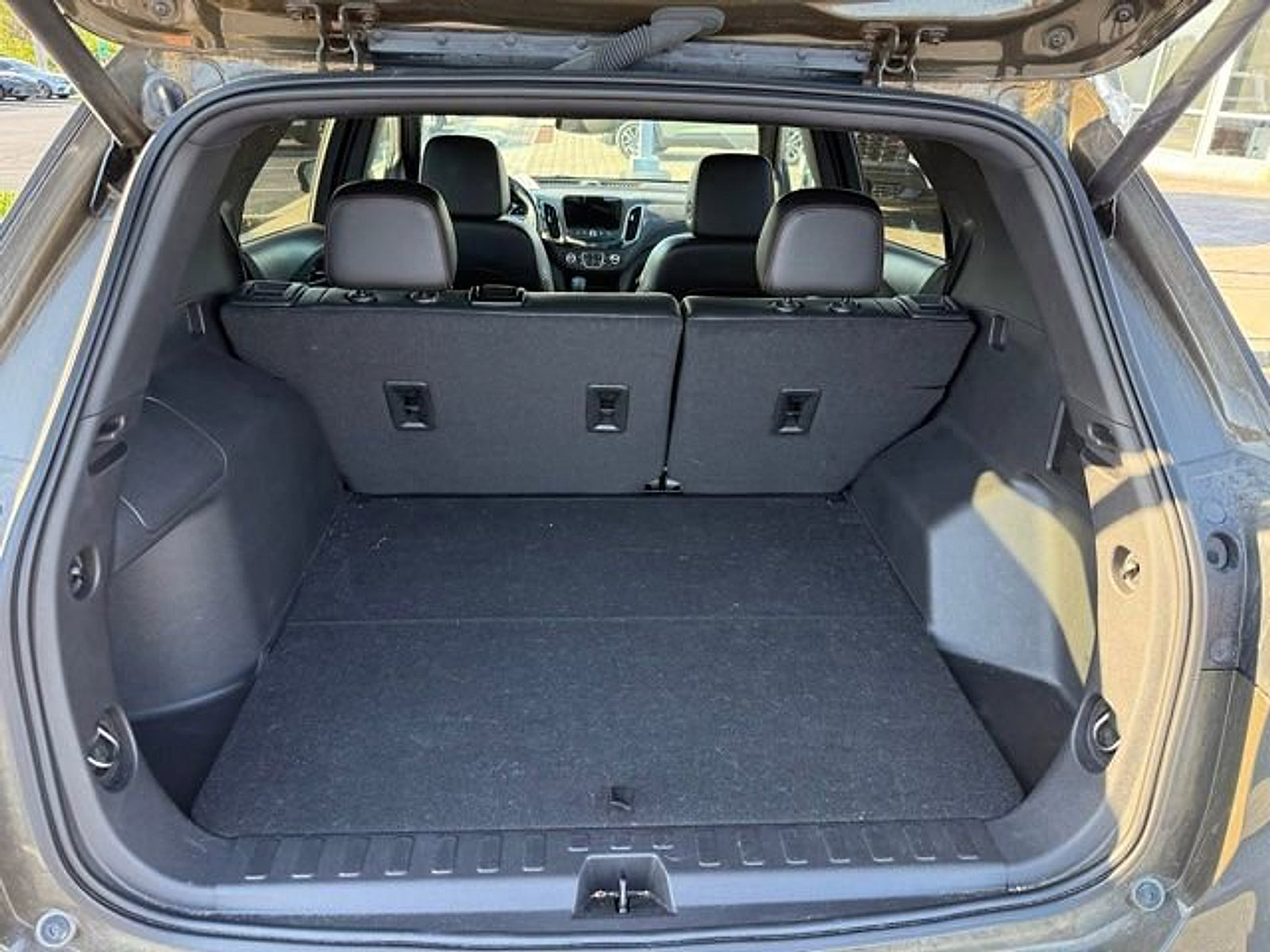 Certified 2023 Chevrolet Equinox RS AWD/4WD image 9