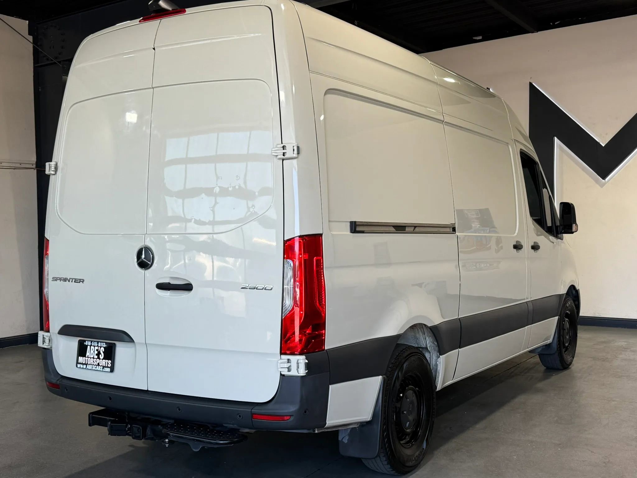 Used 2022 Mercedes-Benz Sprinter 2500 image 4