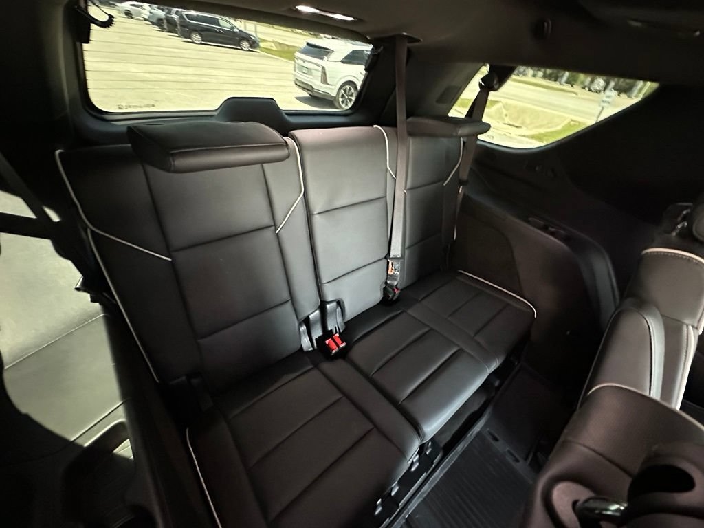 Used 2025 Cadillac Escalade Sport RWD image 21
