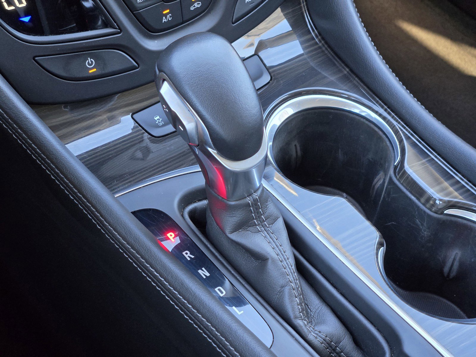 Used 2020 Buick Envision Essence image 21