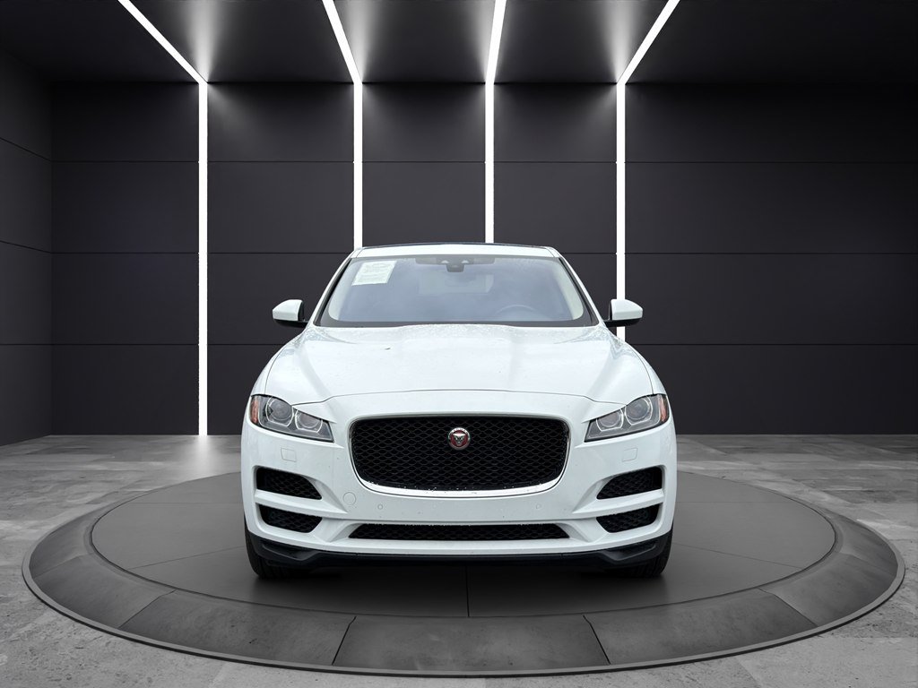 Used 2020 Jaguar F-PACE Prestige AWD/4WD image 2