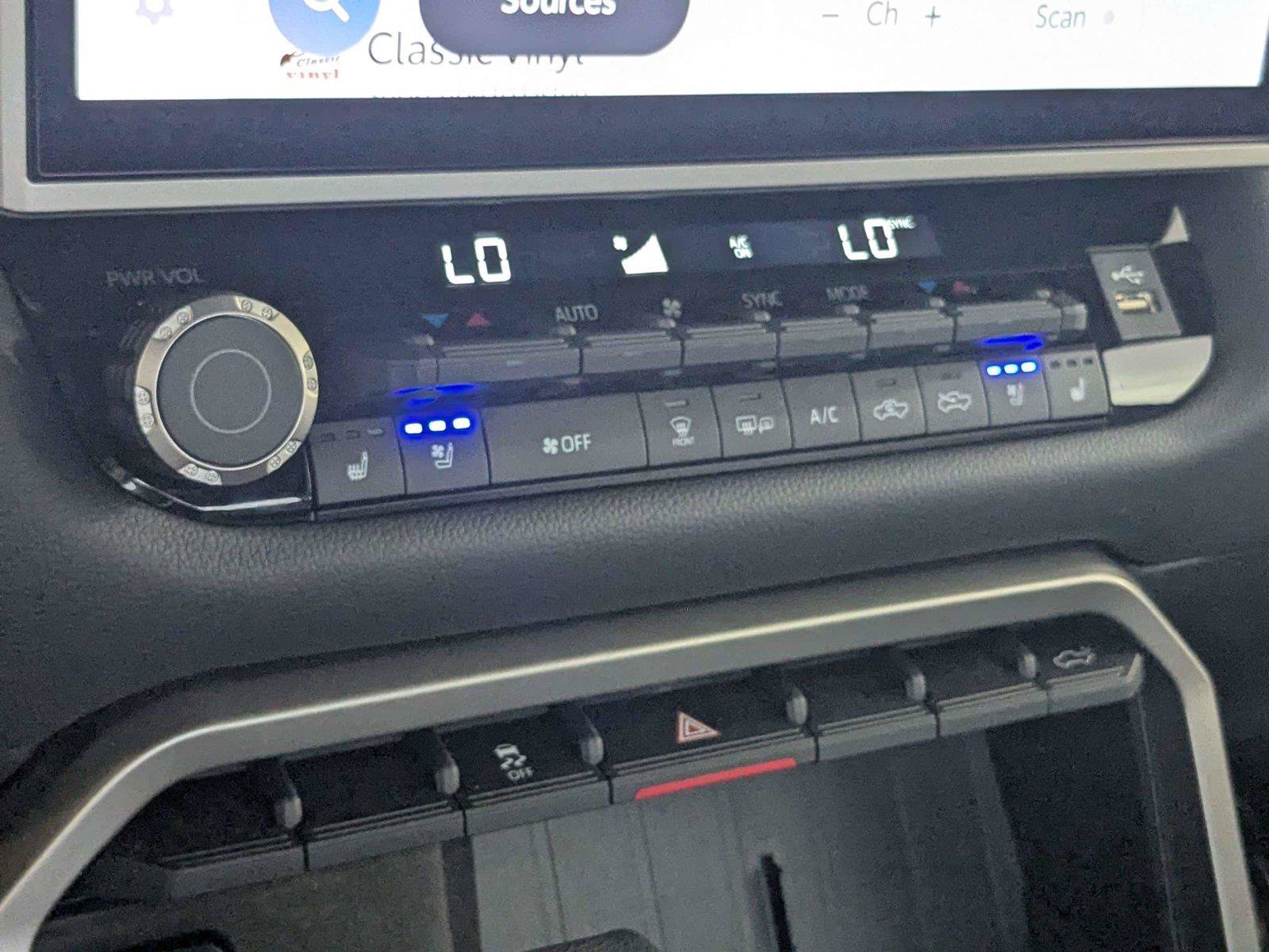 Certified 2025 Toyota Tundra Limited AWD/4WD image 20