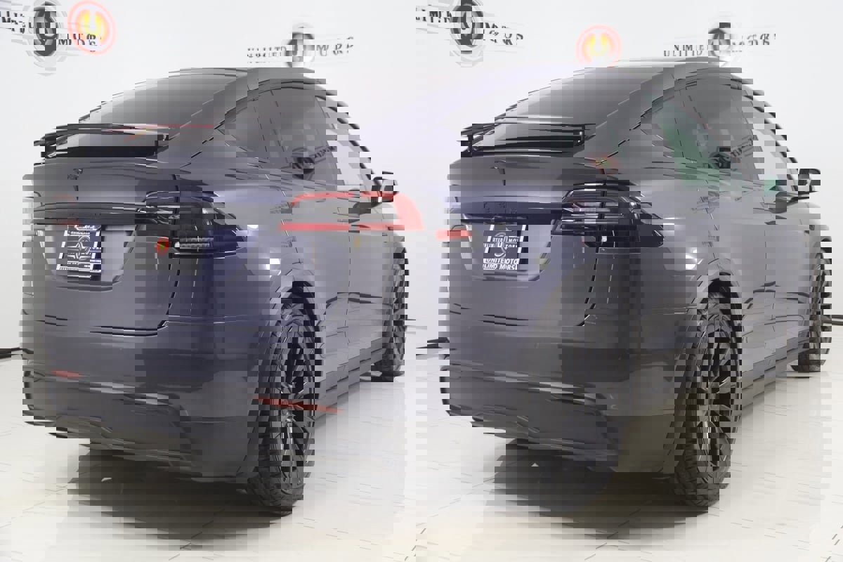 Used 2022 Tesla Model X image 3