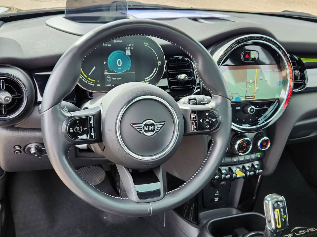 Used 2022 MINI Cooper SE image 8