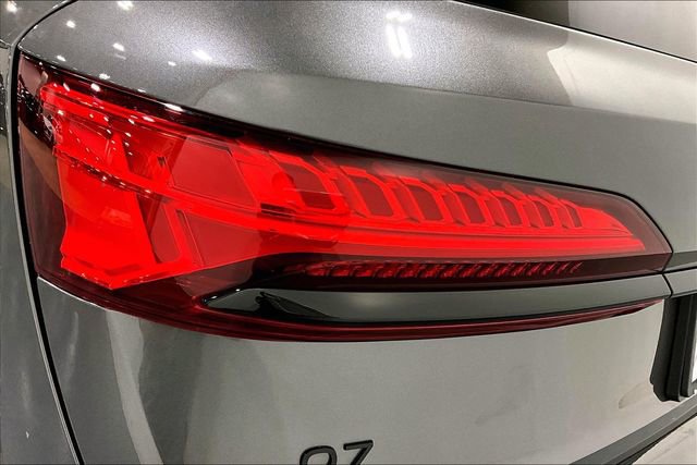 Certified 2025 Audi Q7 2.0T Premium w/ Convenience Plus Package image 32