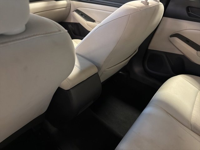 Used 2024 Nissan Altima 2.5 SV image 13