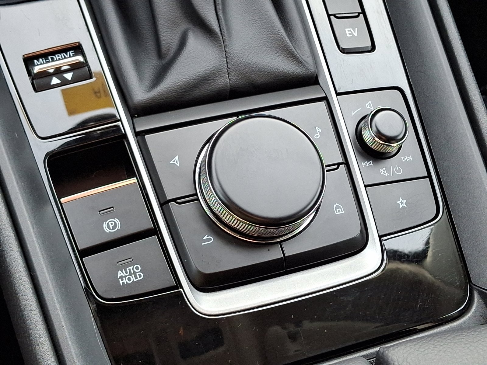 Certified 2025 MAZDA CX-50 AWD 2.5 Hybrid w/ Cargo Package image 25