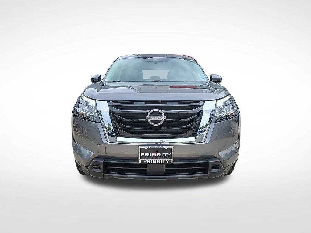 Used 2022 Nissan Pathfinder SV AWD/4WD image 7