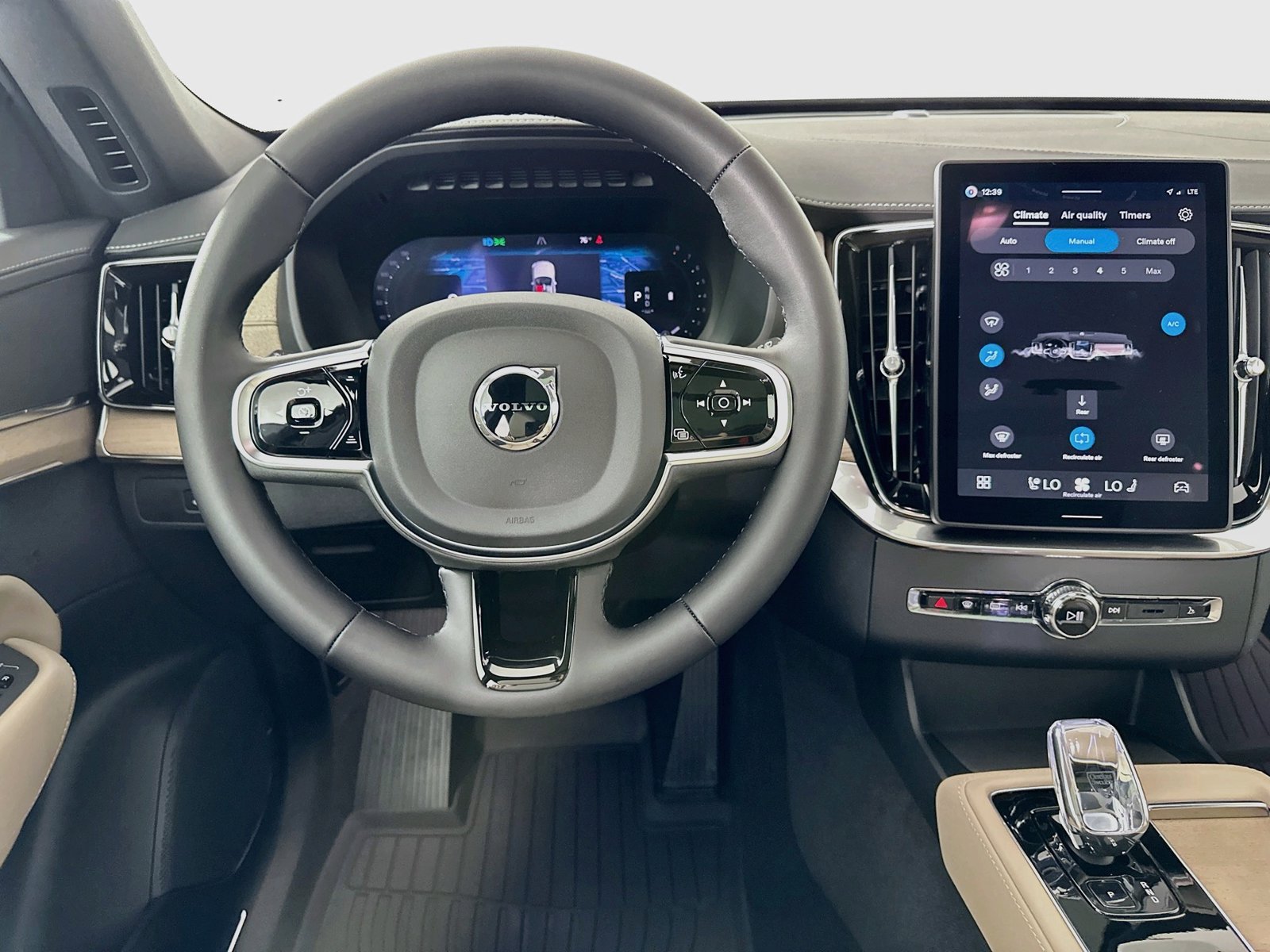 New 2026 Volvo XC90 B5 Core w/ Protection Package Premier AWD/4WD image 15