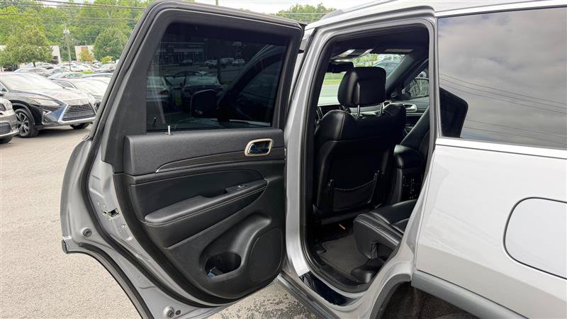 Used 2015 Jeep Grand Cherokee Limited AWD/4WD image 44