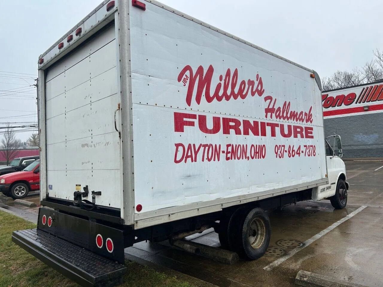 Used 2000 Chevrolet Express 3500 image 4