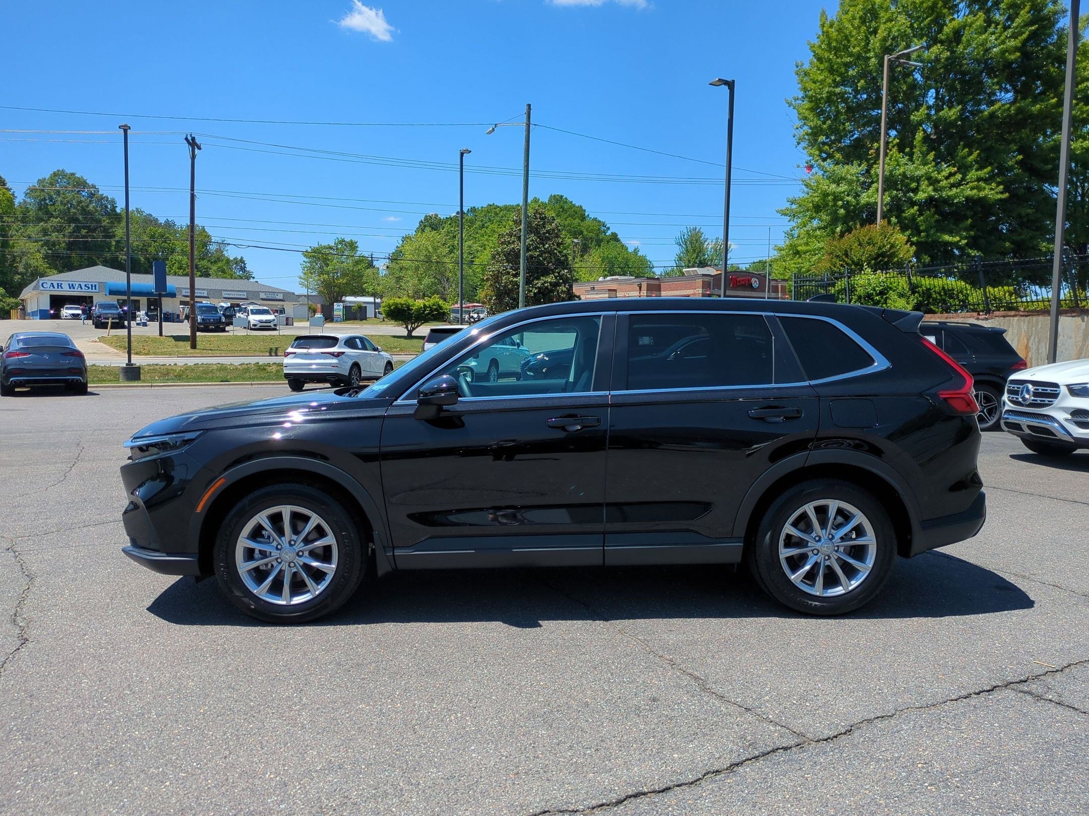 Used 2025 Honda CR-V EX-L image 6