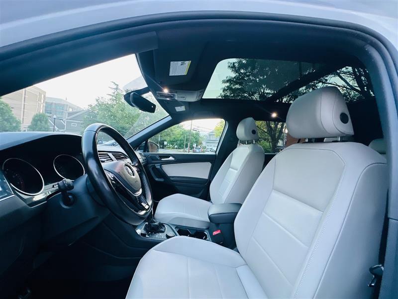 Used 2021 Volkswagen Tiguan SE R-Line image 36