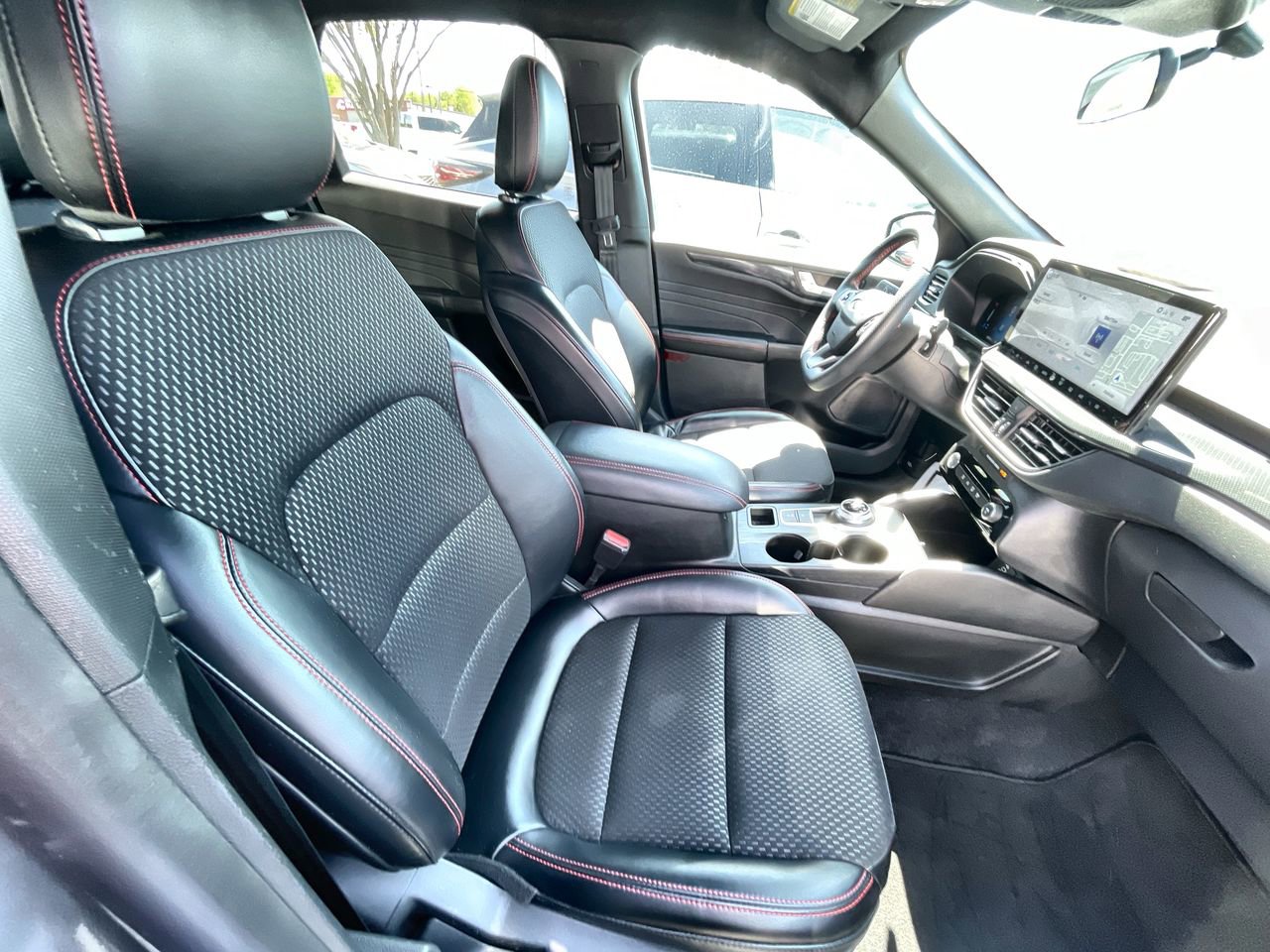 Used 2024 Ford Escape ST-Line w/ Tech Pack #1 FWD image 27