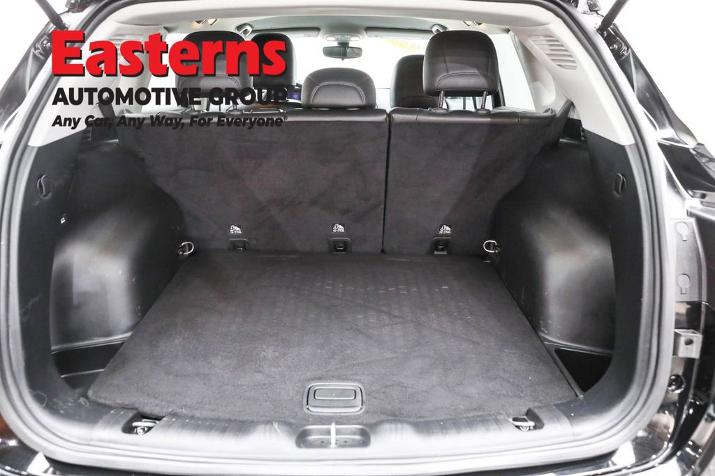 Used 2019 Jeep Compass Latitude w/ Cold Weather Group image 9