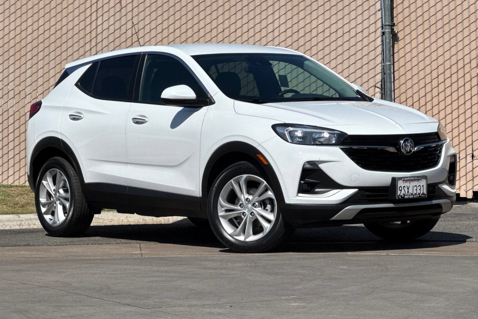 Certified 2023 Buick Encore GX Preferred w/ Cold Weather Comfort Package FWD image 2