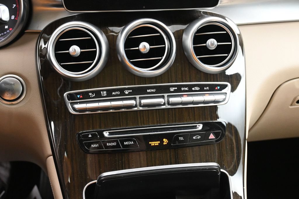 Used 2019 Mercedes-Benz GLC 300 4MATIC image 18
