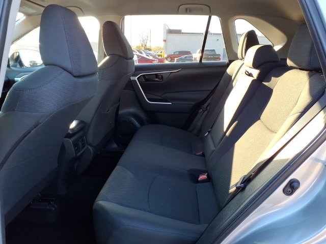 Certified 2024 Toyota RAV4 LE AWD/4WD image 9