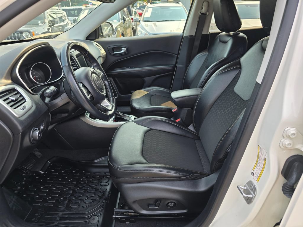 Used 2021 Jeep Compass Latitude w/ Convenience Group AWD/4WD image 19