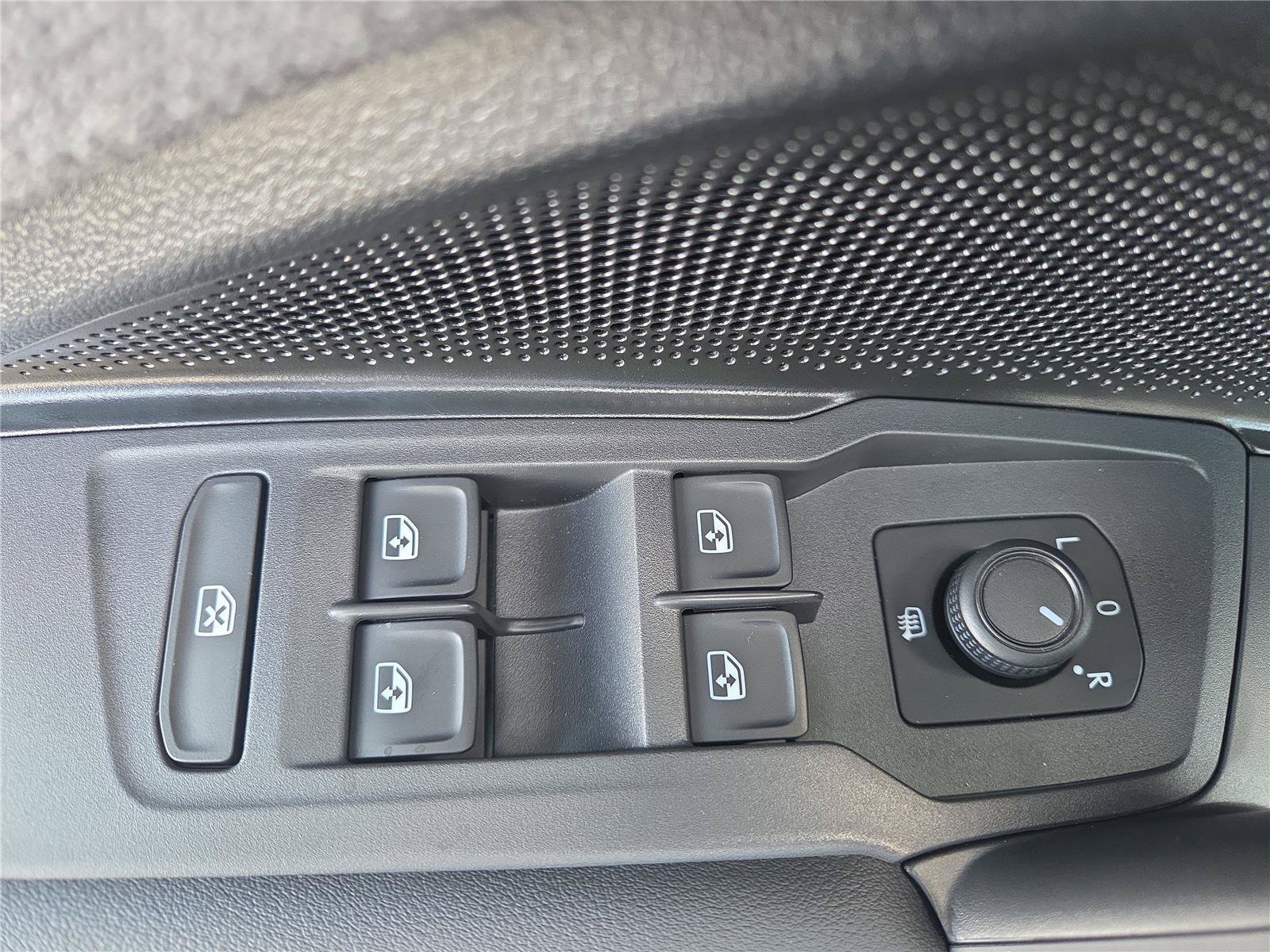 New 2026 Volkswagen Tiguan S AWD/4WD image 14