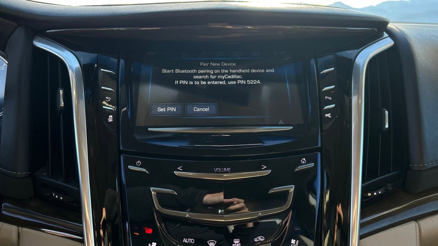 Used 2019 Cadillac Escalade ESV Luxury image 39