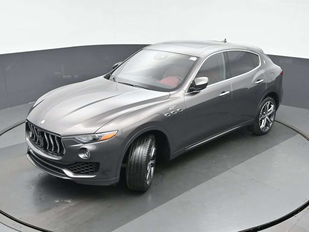 Used 2023 Maserati Levante GT AWD/4WD image 32