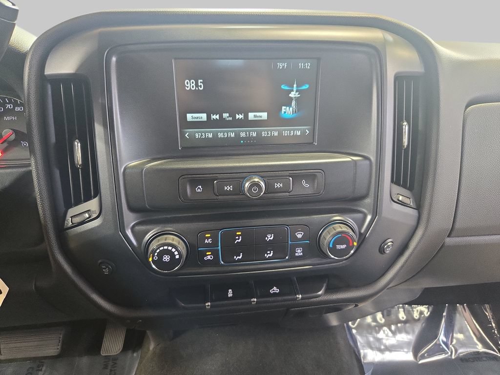 Used 2018 Chevrolet Silverado 1500 Custom w/ Custom Value Package AWD/4WD image 24