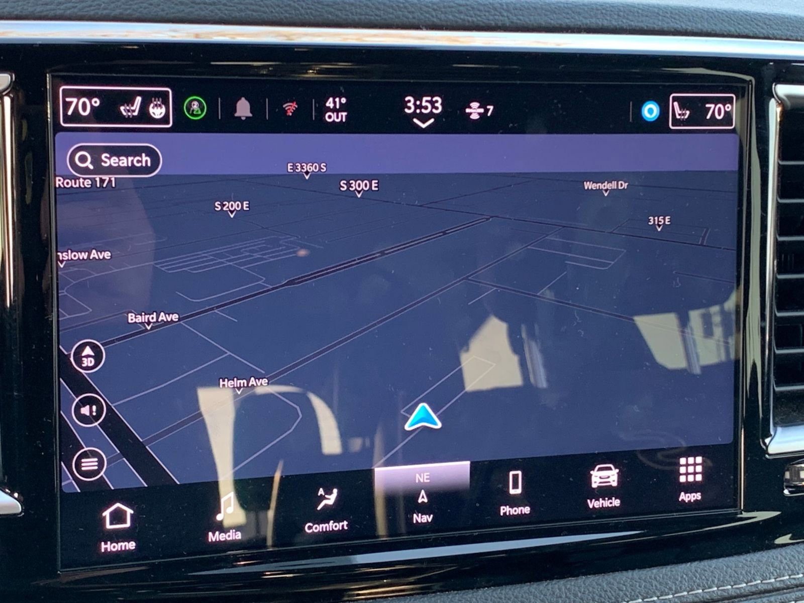 Used 2025 Chrysler Pacifica Limited image 23