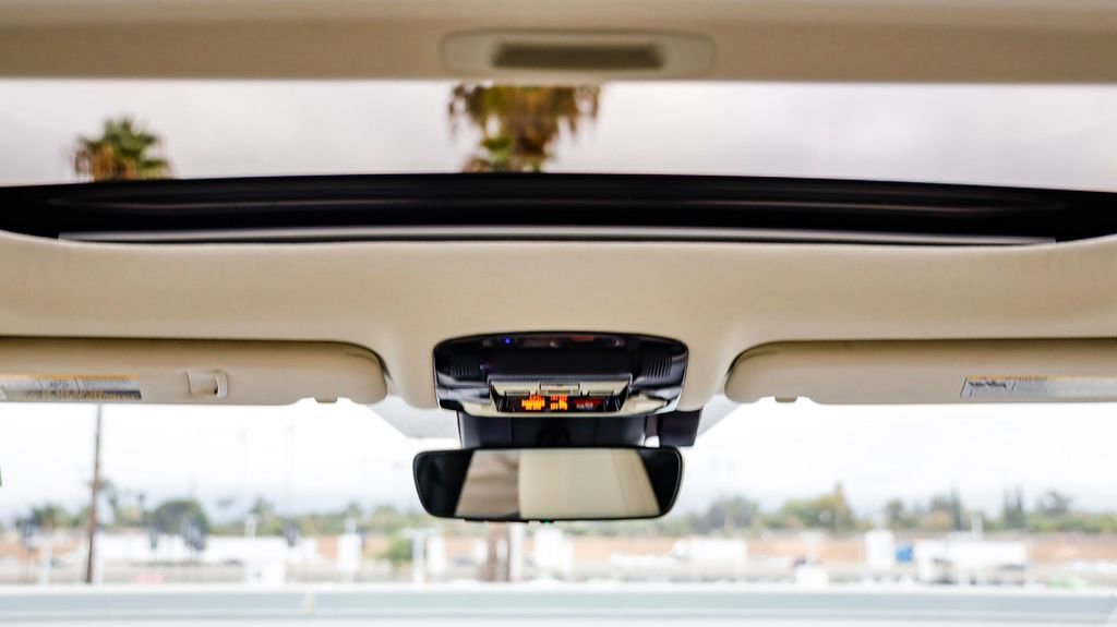 Used 2023 Lexus RX 350h image 17