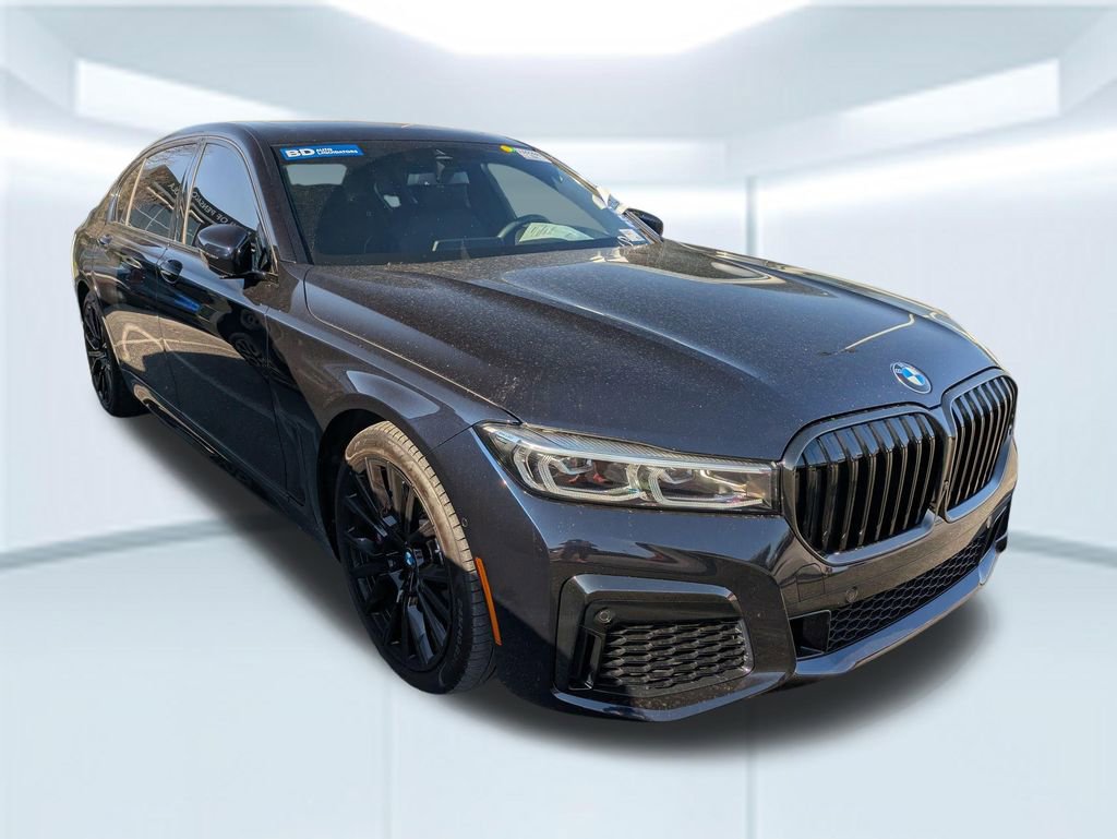 Used 2022 BMW 740i xDrive w/ M Sport Package image 3