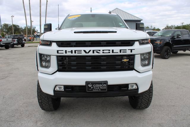 Used 2022 Chevrolet Silverado 2500 LT w/ Convenience Package image 2