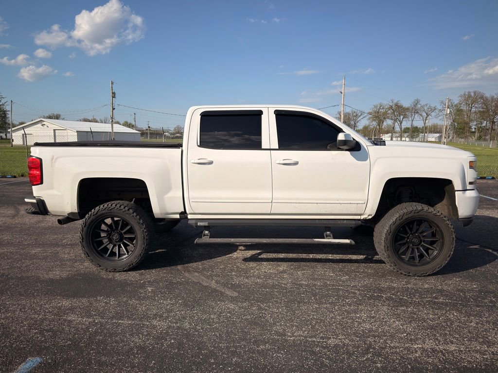 Used 2018 Chevrolet Silverado 1500 LT w/ All Star Edition AWD/4WD image 6