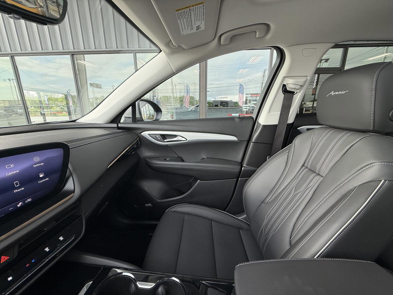Used 2024 Buick Envision Avenir AWD/4WD image 30