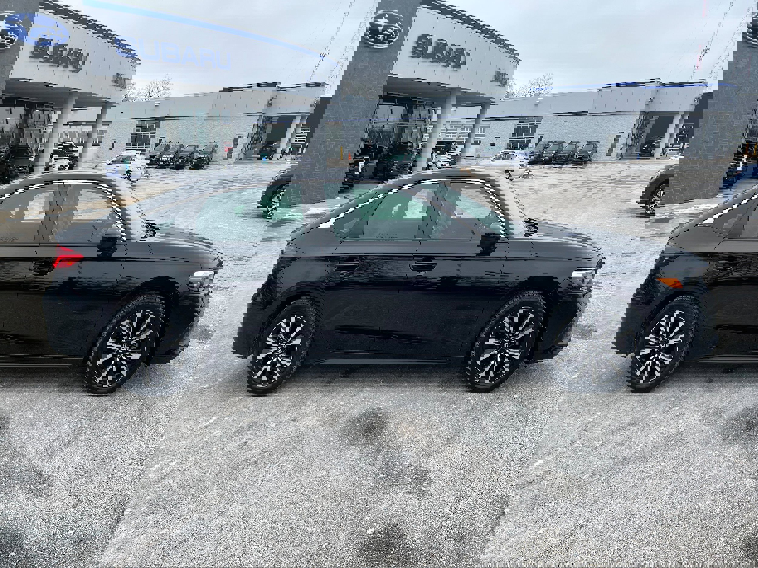 Used 2024 Honda Civic EX-L image 8