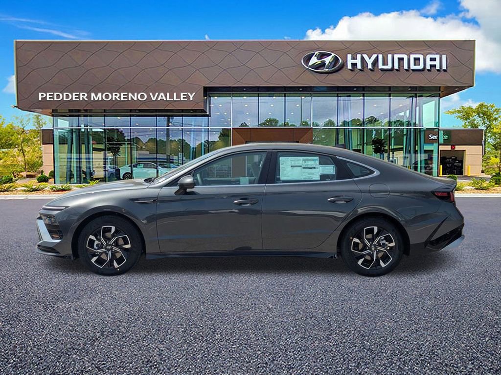 New 2025 Hyundai Sonata SEL image 3