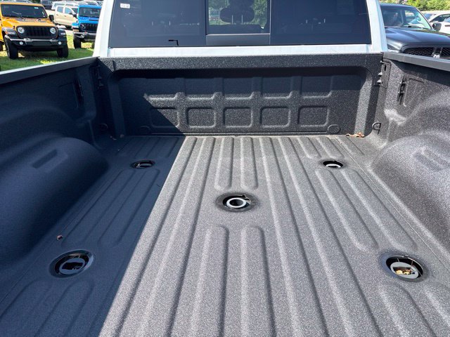New 2026 RAM 2500 Laramie w/ Night Edition AWD/4WD image 17