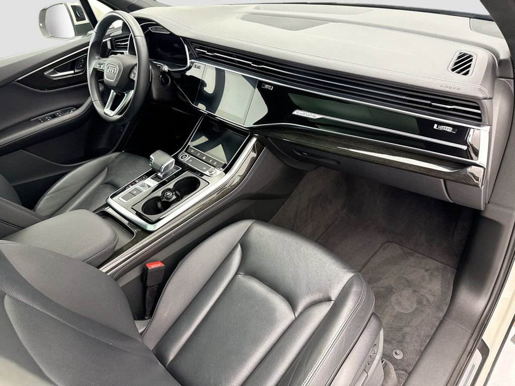 Used 2023 Audi Q7 2.0T Premium Plus w/ Premium Plus Package image 16