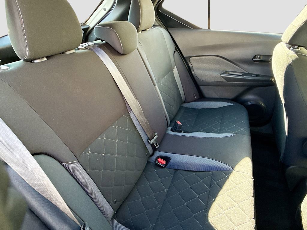 Used 2020 Nissan Kicks S image 23