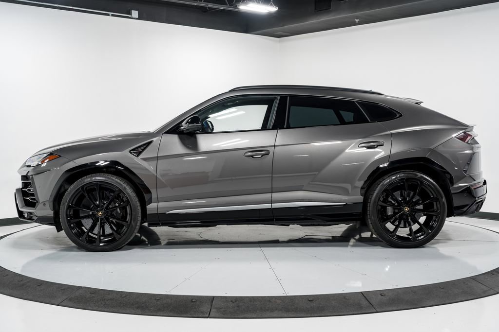Used 2021 Lamborghini Urus image 6