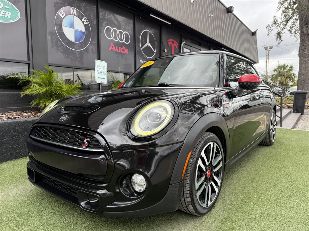 Used 2019 MINI Cooper S w/ Premium Package image 1