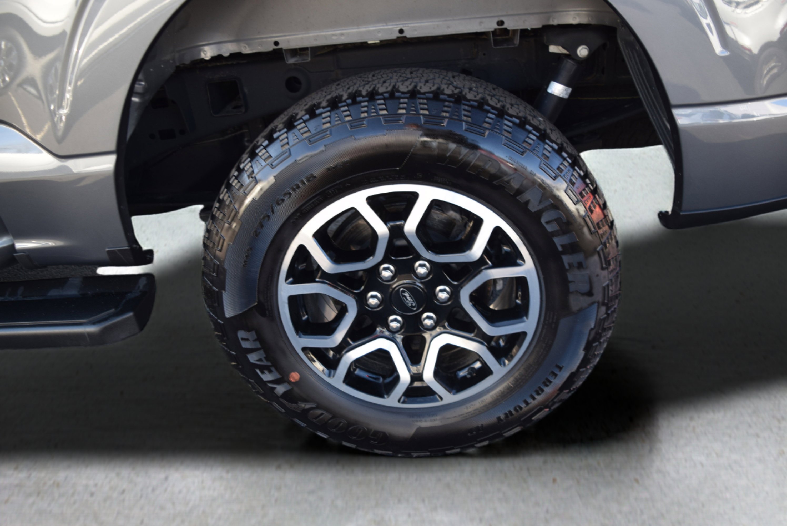 Used 2023 Ford F150 XLT w/ Equipment Group 302A High image 7