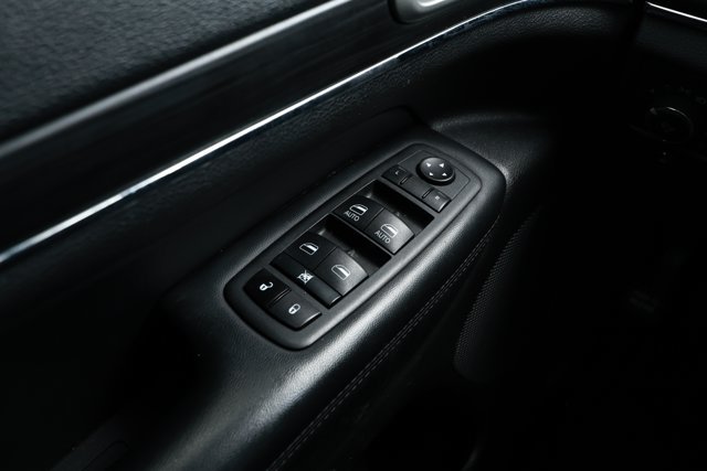 Used 2022 Jeep Grand Cherokee Limited RWD image 21