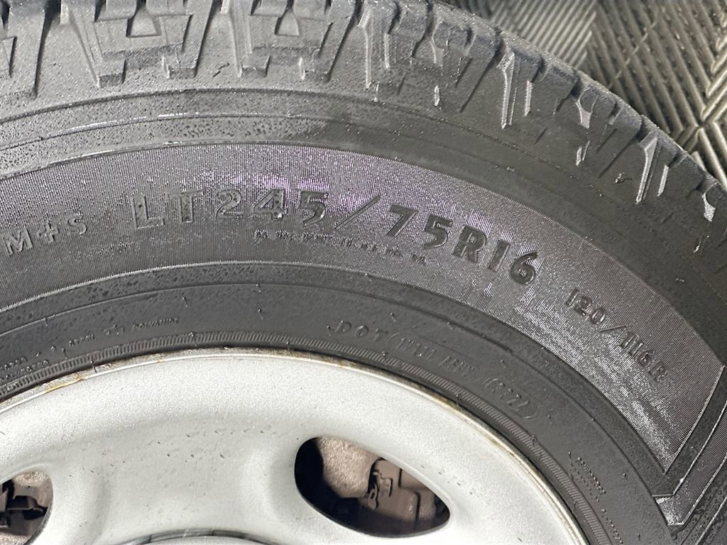 Used 2022 Chevrolet Express 2500 w/ Driver Convenience Package image 32