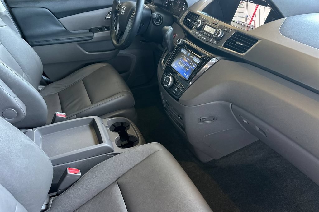 Used 2016 Honda Odyssey Touring image 19