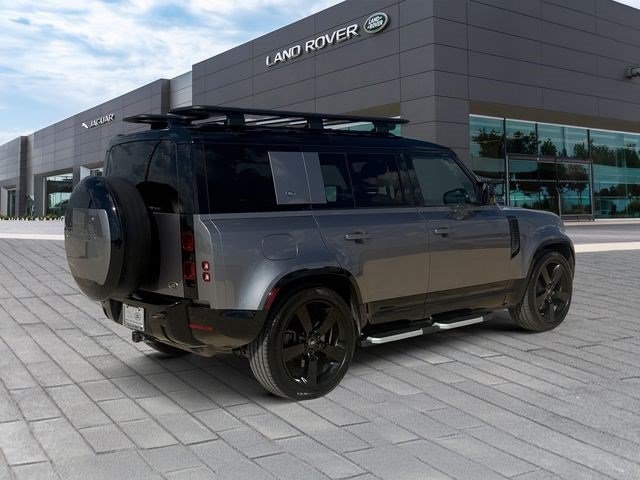 Used 2023 Land Rover Defender 110 X-Dynamic SE AWD/4WD image 5