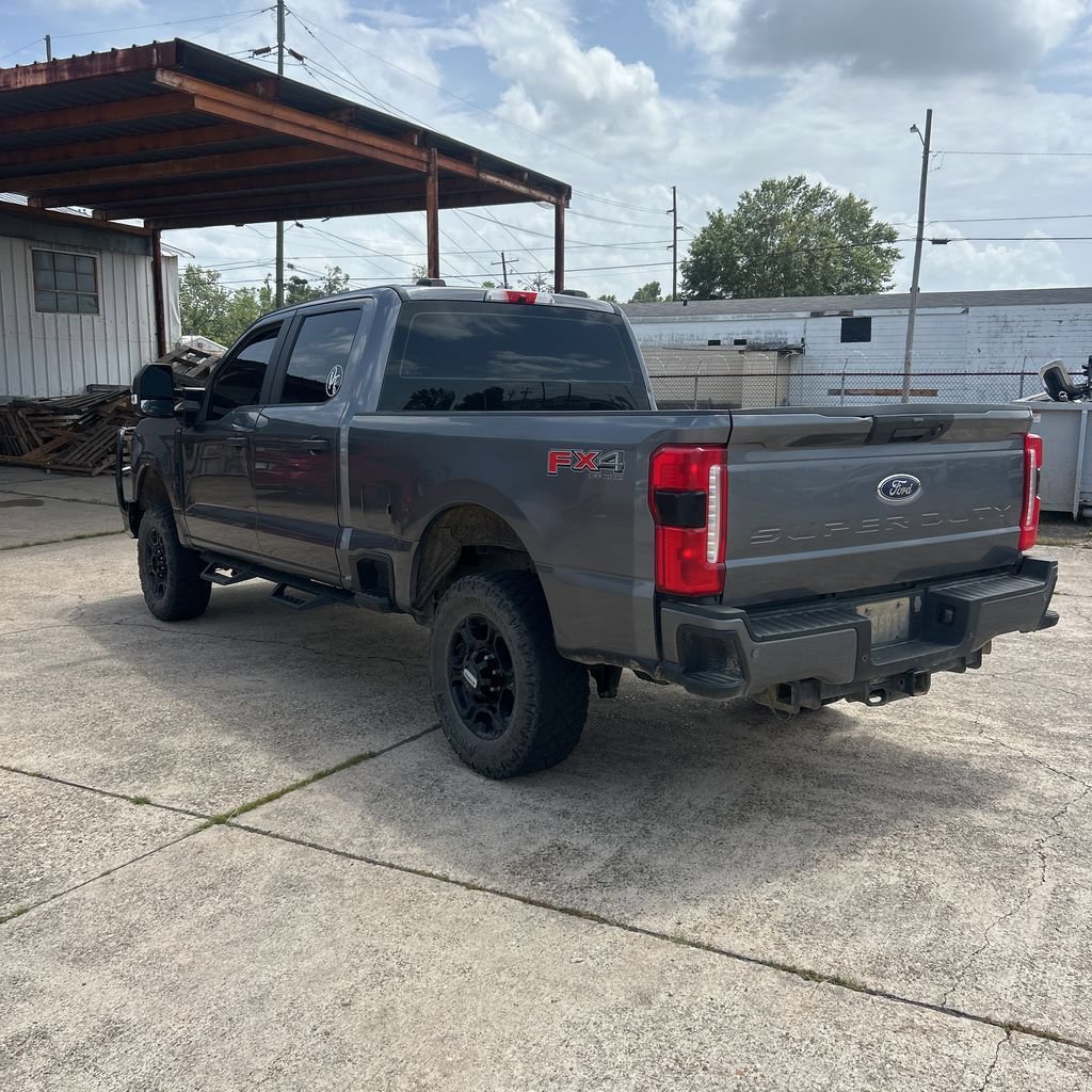 Used 2023 Ford F250 XL w/ STX Appearance Package AWD/4WD image 2