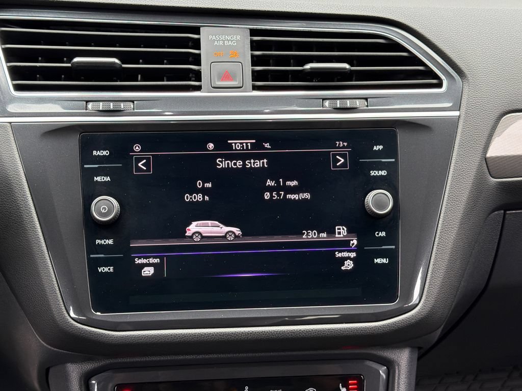 Certified 2023 Volkswagen Tiguan SE R-Line FWD image 22