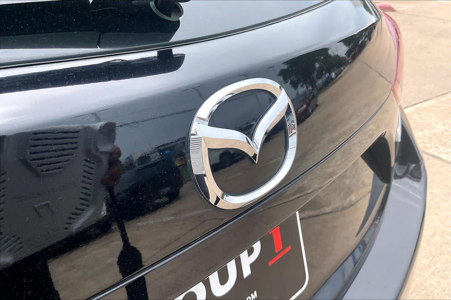Used 2018 MAZDA MAZDA3 Touring FWD image 31